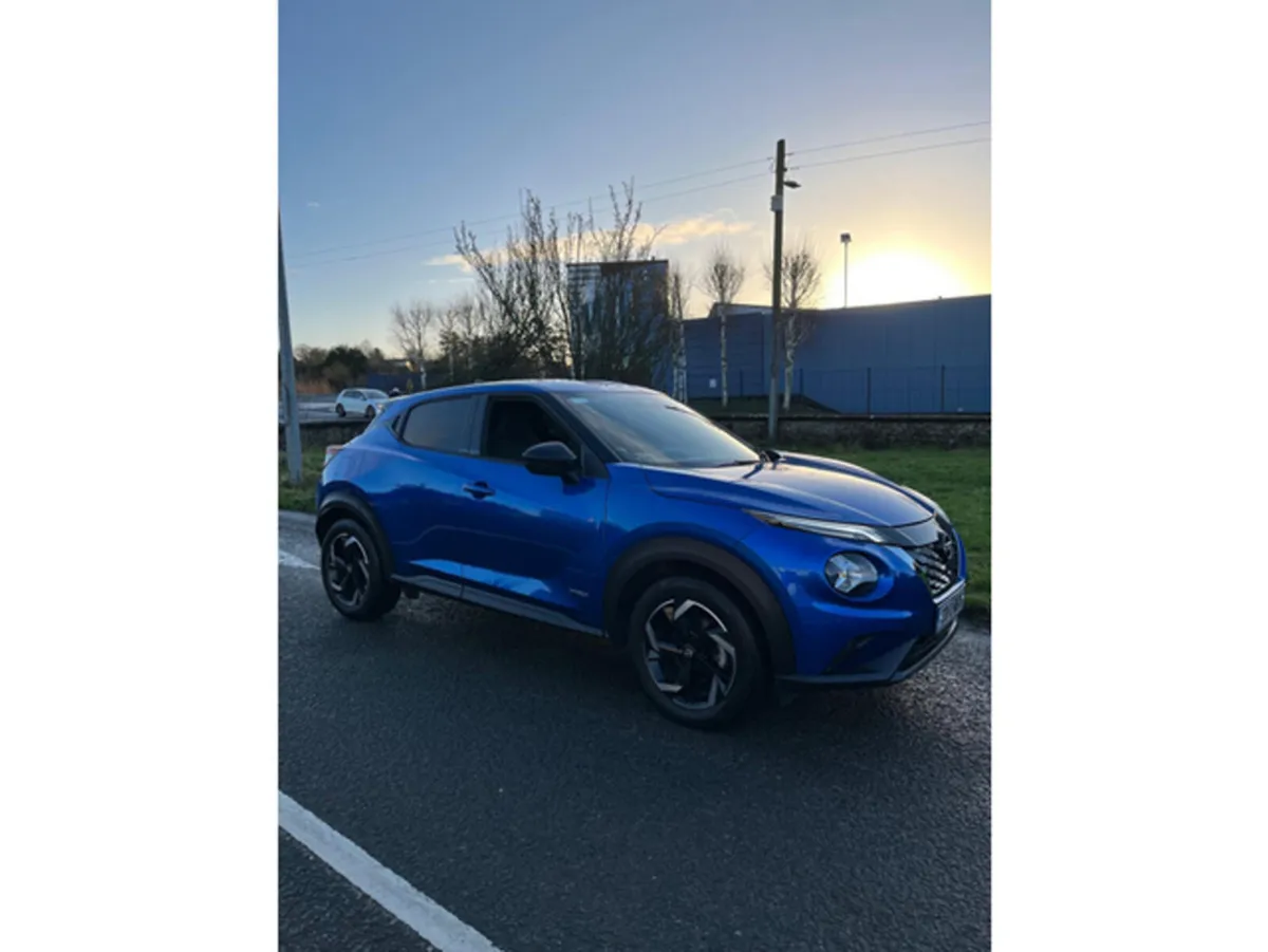 Nissan Juke 1.6 HYB SV PREMIUM MY23.5 4DR - Image 3