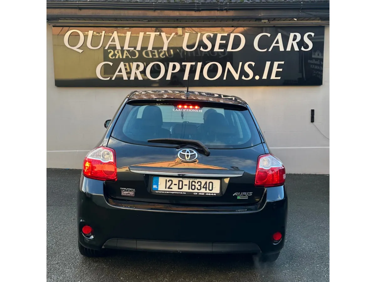 Toyota Auris MC 1.4 D-4D TERRA//NEW N.C.T//JUST SE - Image 4