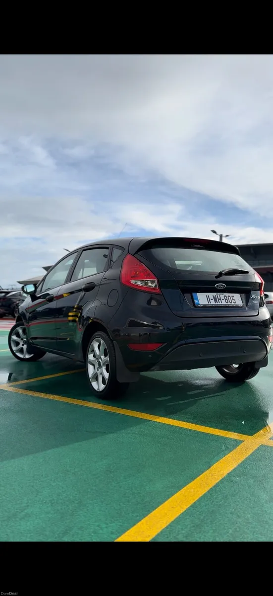 2011 Ford Fiesta - LOW MILEAGE - Image 4