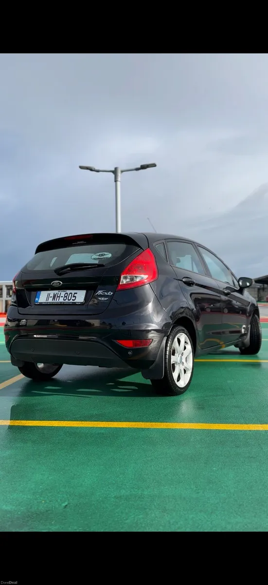 2011 Ford Fiesta - LOW MILEAGE - Image 3