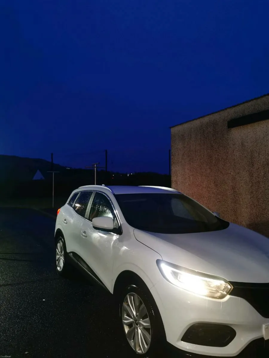 2020 Kadjar Renault Iconic, 1.3 petrol white - Image 1