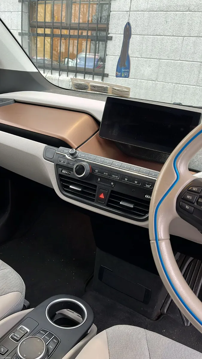 BMW i3 2020 fully electric very low miles €15990 - Image 3