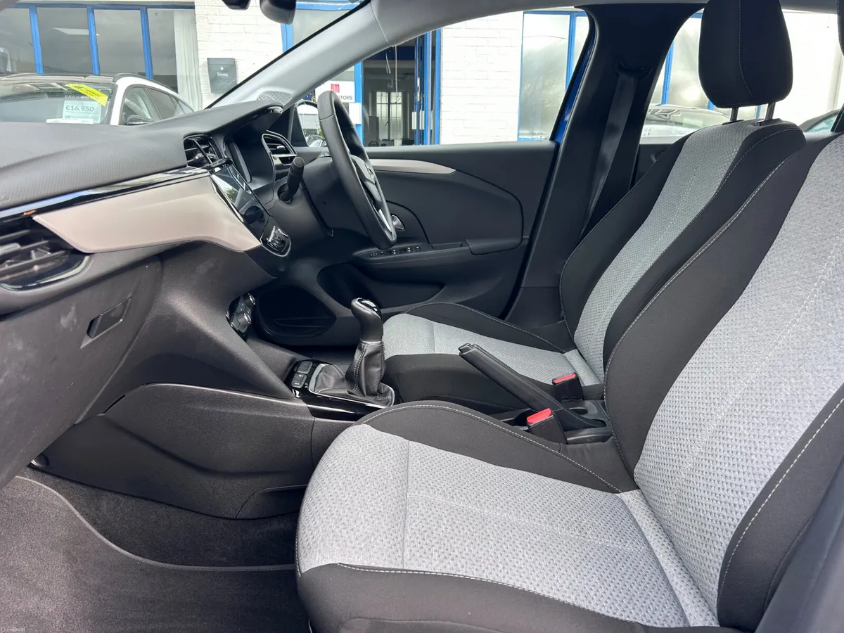 2024 OPEL CORSA 1.2 PETROL ELEGANCE LOW KMS - Image 4