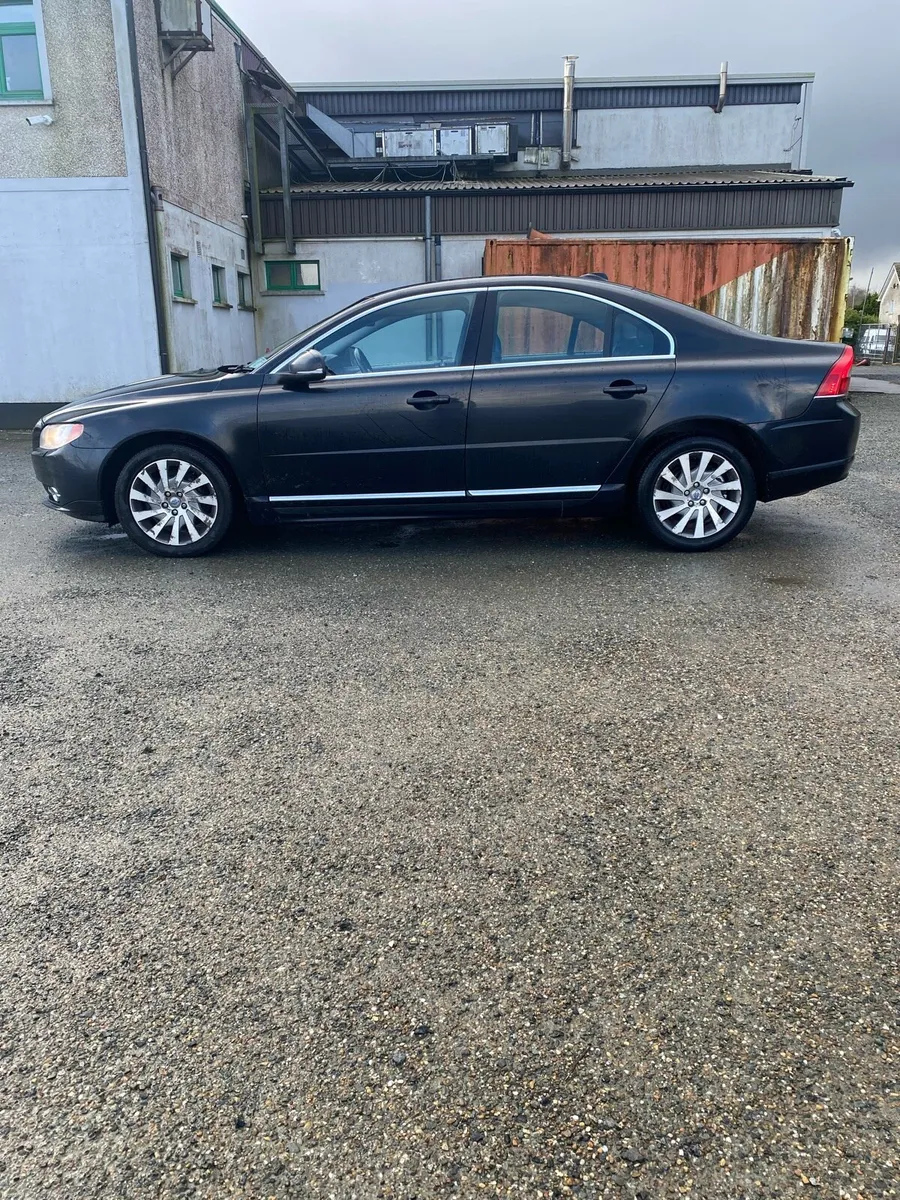 Volvo S 80 - Image 1