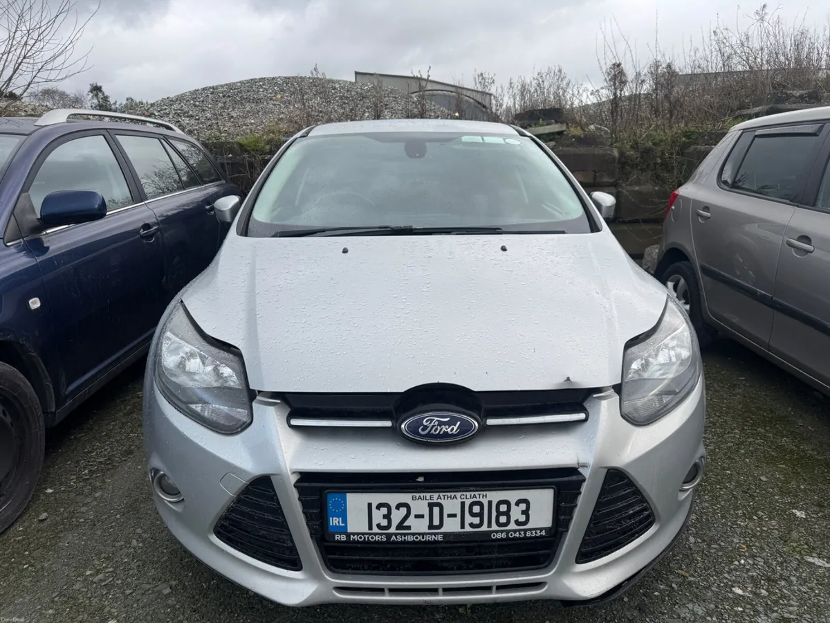 Ford Focus 2013 - Image 2