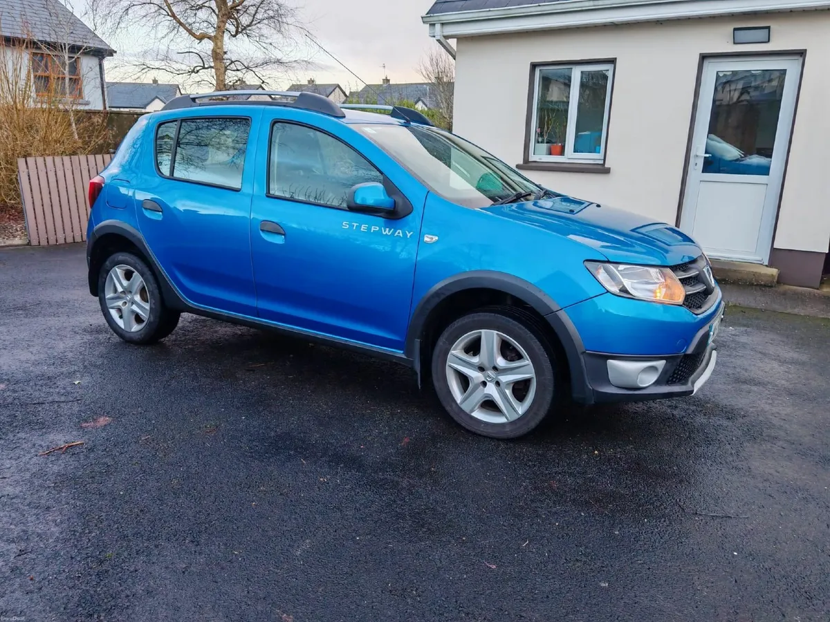 2014  Sandero Stepway Laureate. - Image 2