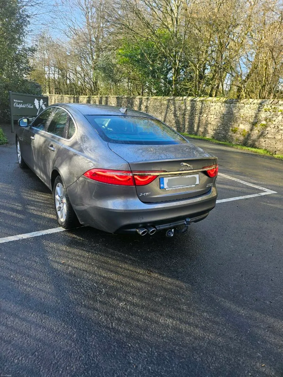 Jaguar XF - Image 4