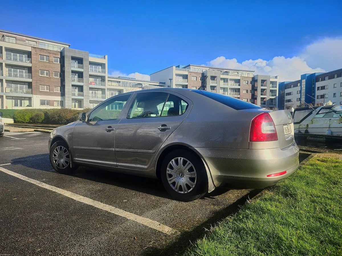 Skoda Octavia 2011 - Image 4
