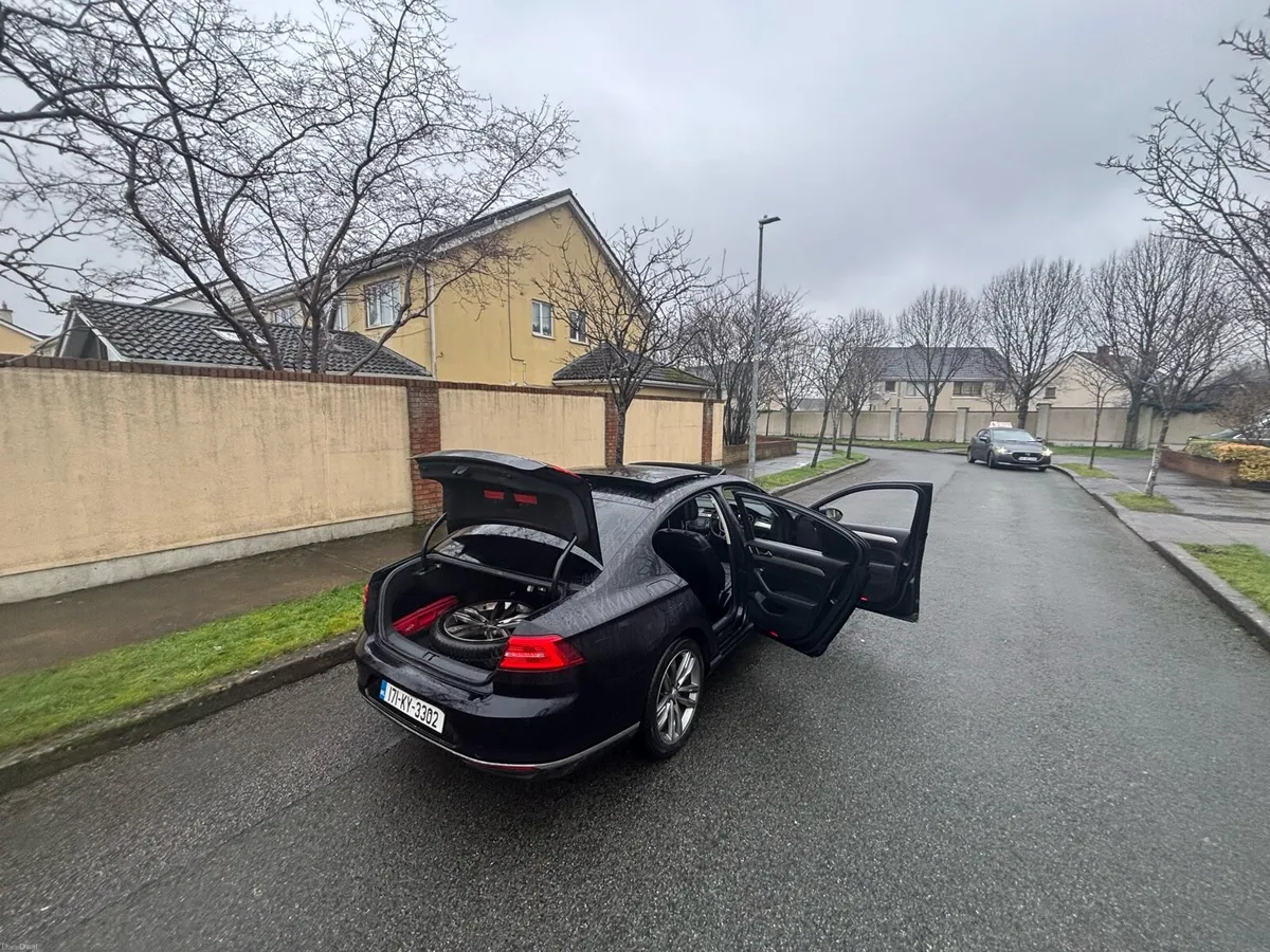 Volkswagen Passat - Image 4