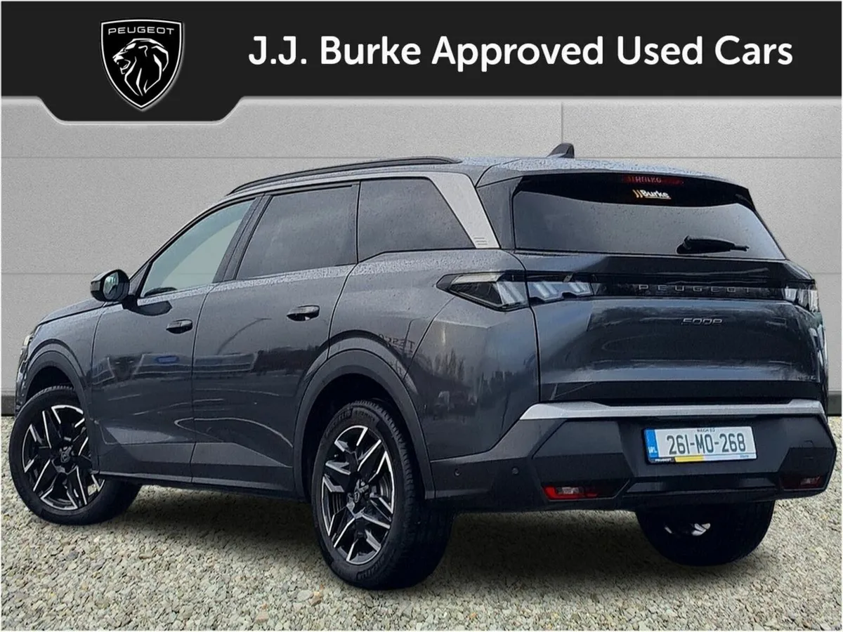Peugeot 5008 1.2 MHEV 145bhp E-DCS6 Allure - Image 4