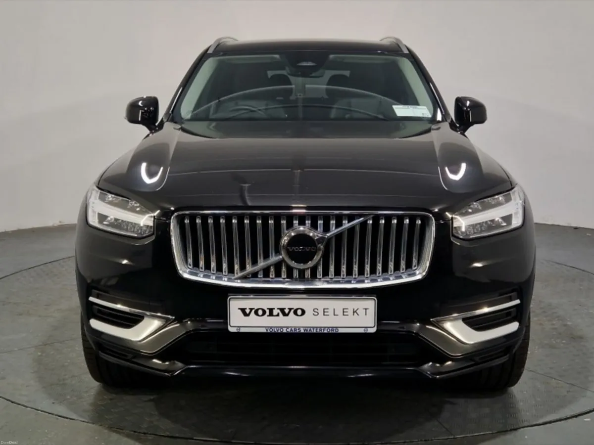 Volvo XC90 T8 PHEV 455hp Core (Bright Theme) - Image 3