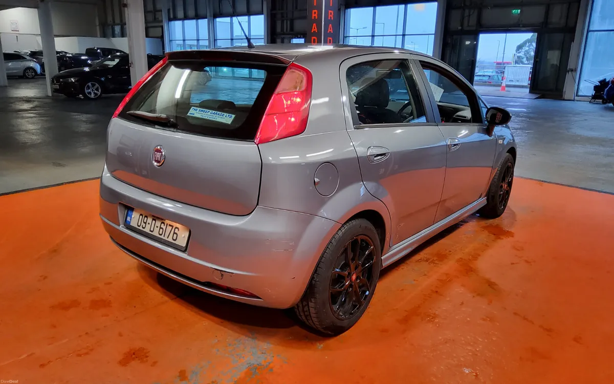 Fiat Punto 2009 - Image 4