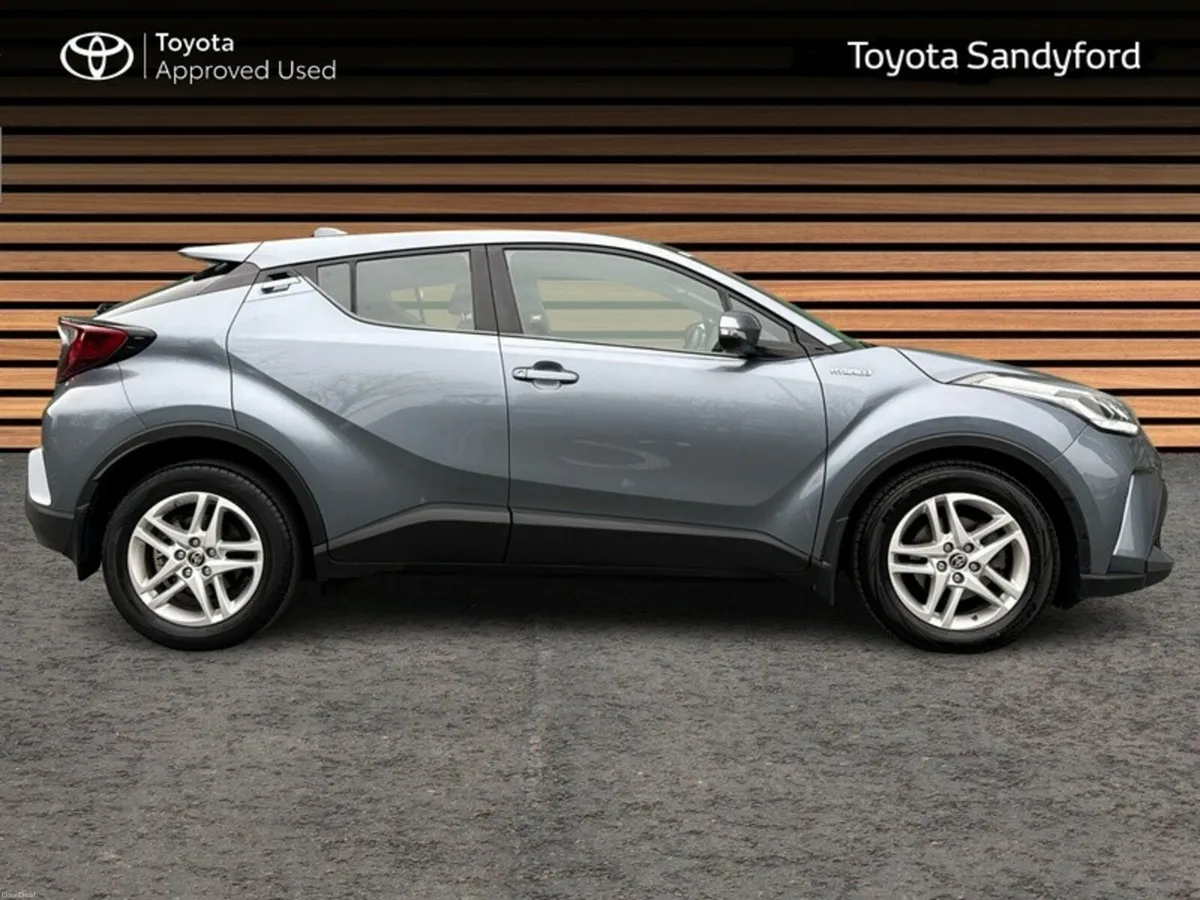 Toyota C-HR HYBRID LUNA // REAR CAMERA // BLUETOOT - Image 3