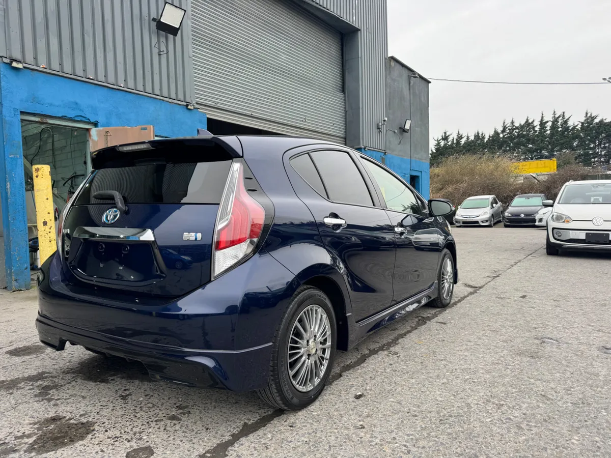 Toyota Aqua - Image 4