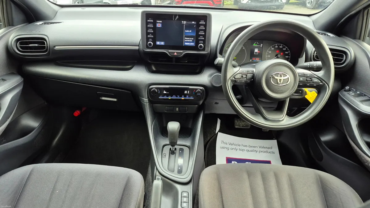 Toyota Yaris 1.5 Hybrid 2020 Immaculate - Image 3