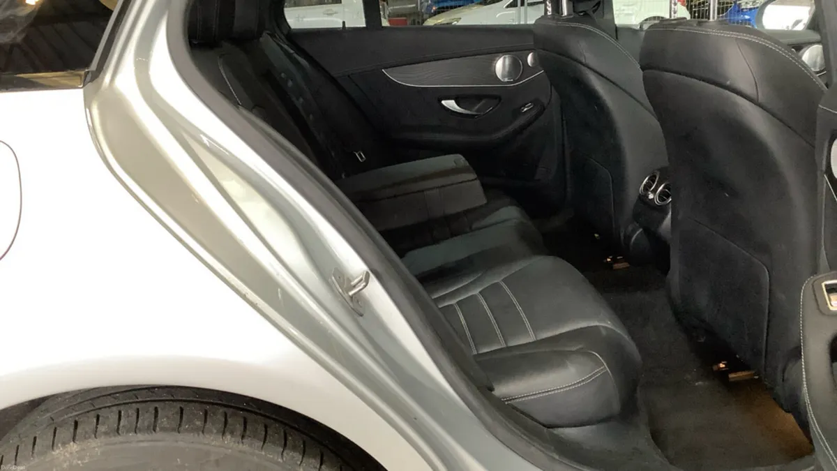 MERCEDES-BENZ C CLASS 300DE AMG LIN E HIGH SPEC - Image 4