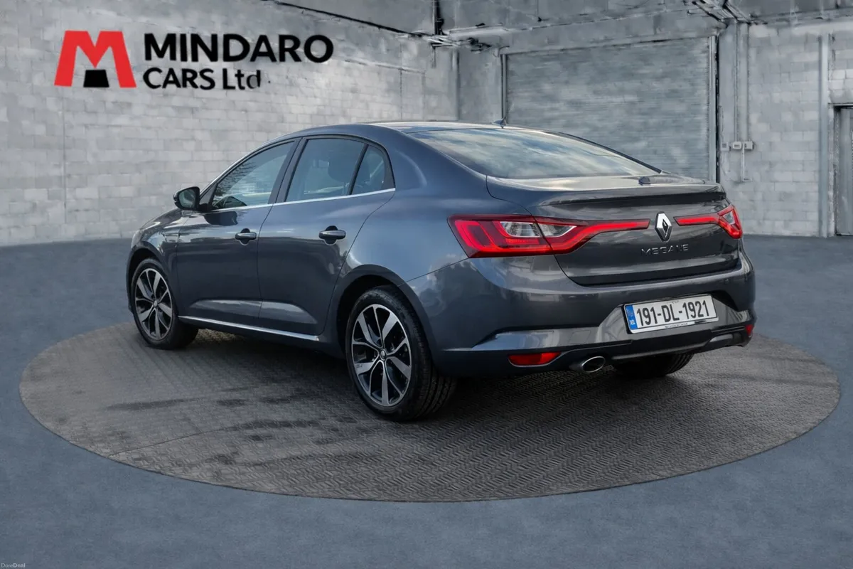 Renault Megane 2019//EXCELLENT CONDITION - Image 3