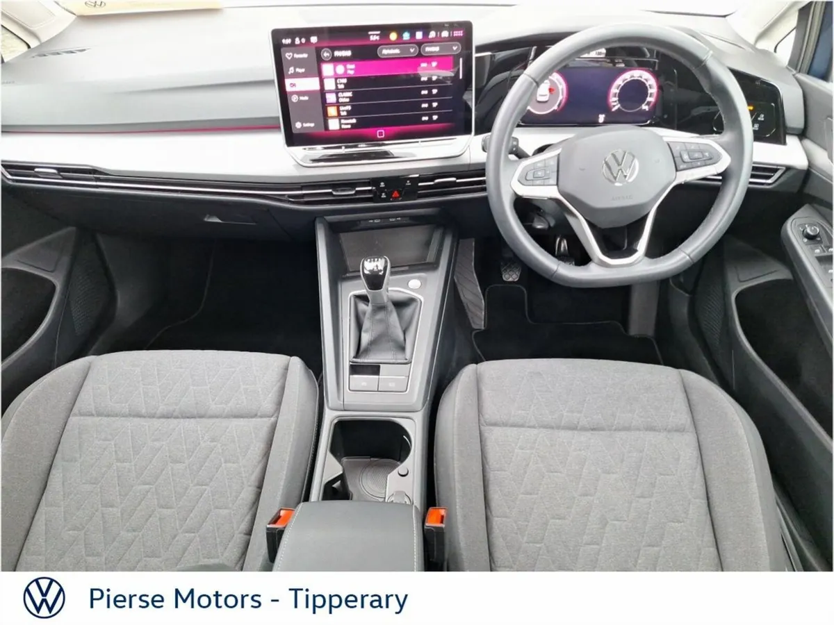 Volkswagen Golf GOLF LAUNCH EDITION 1.5 TSI 115HP - Image 4