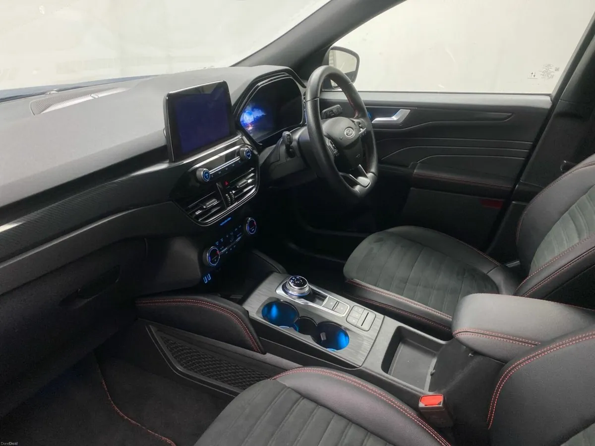 Ford Kuga 2.5 Duratec 225PS PHEV ST-Line X Auto - Image 2