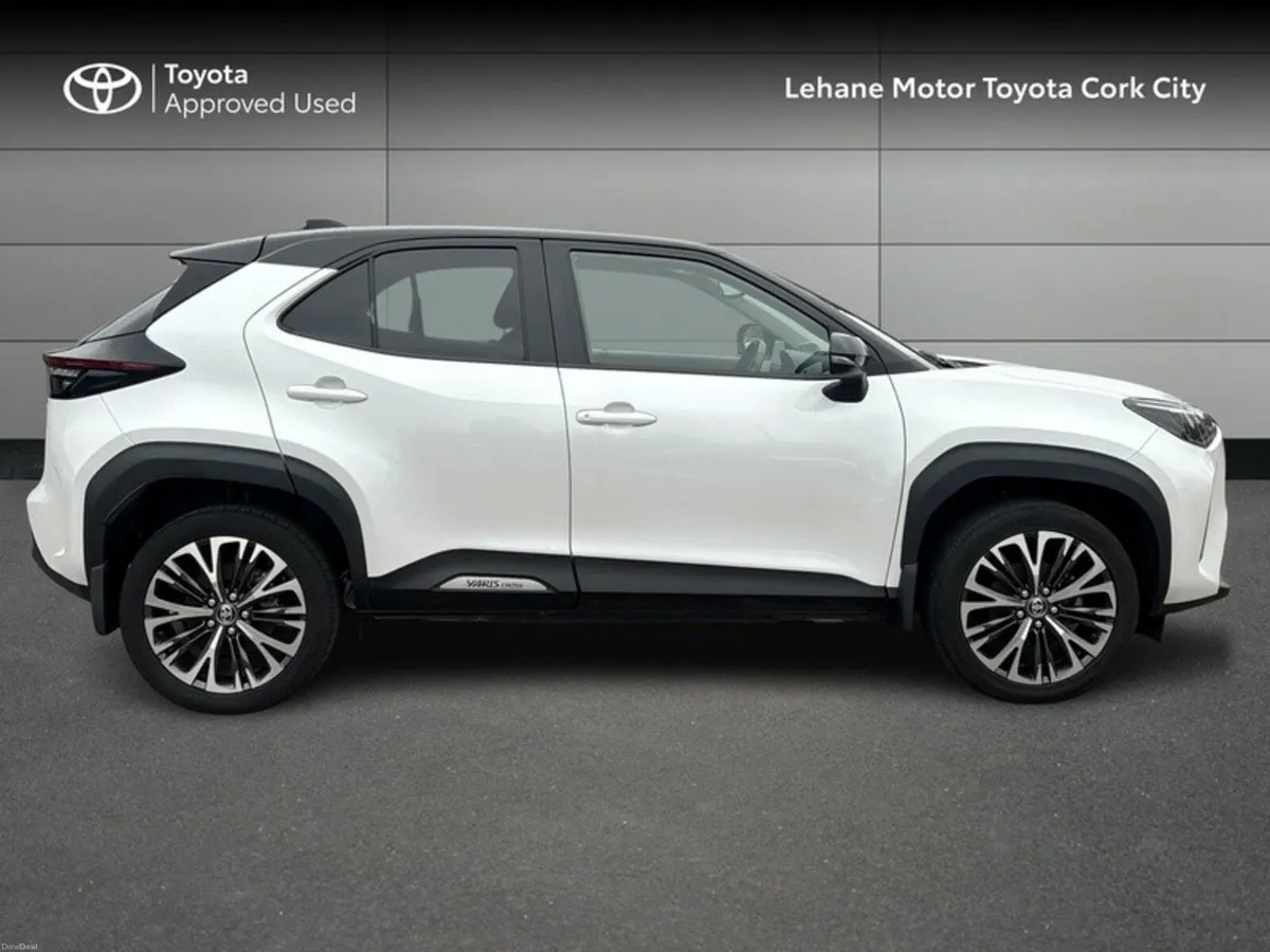 Toyota Yaris Cross YARIS CROSS SOL - Image 3