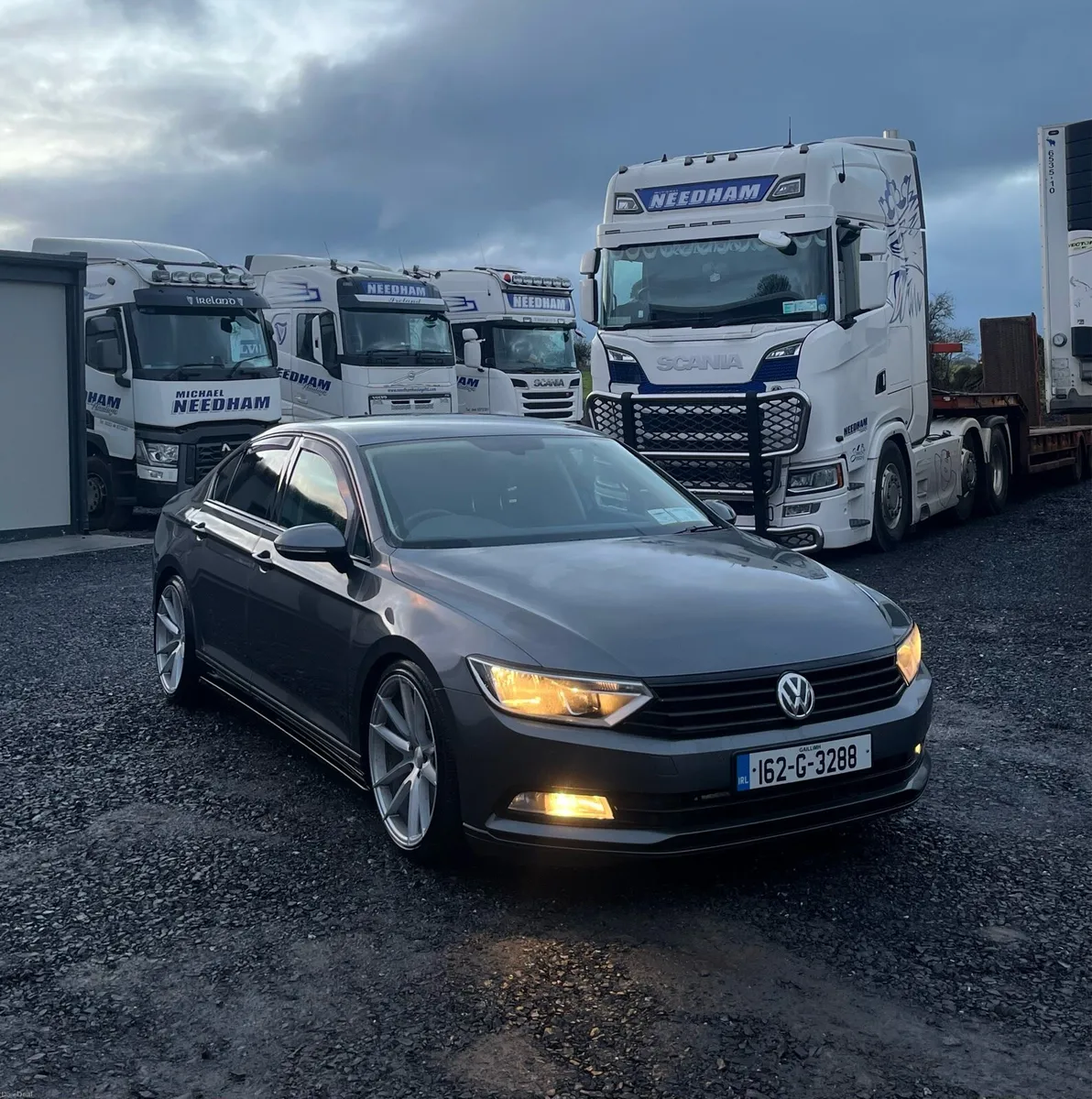 Volkswagen Passat - Image 1