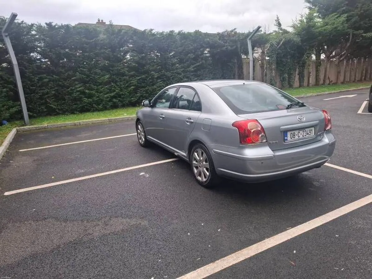 Toyota Avensis - Image 2