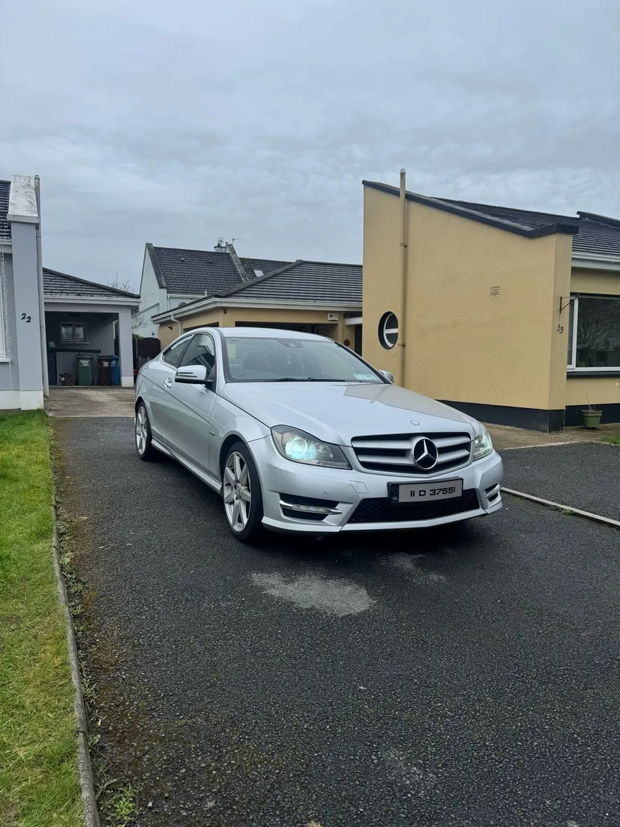 Mercedes C220 - Image 2