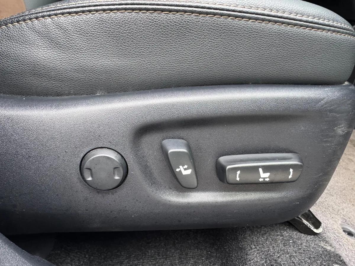 Toyota Prius - Image 3