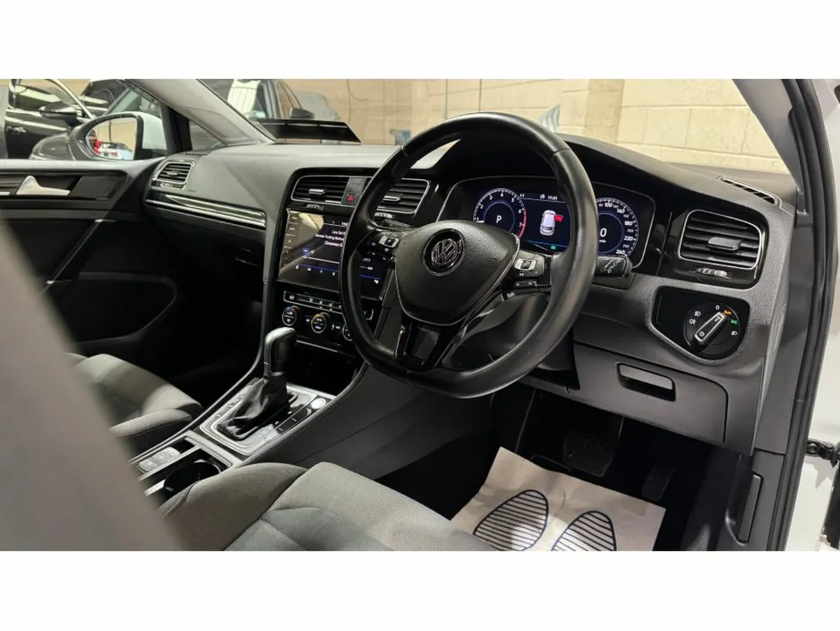 Volkswagen Golf Highline - Image 2