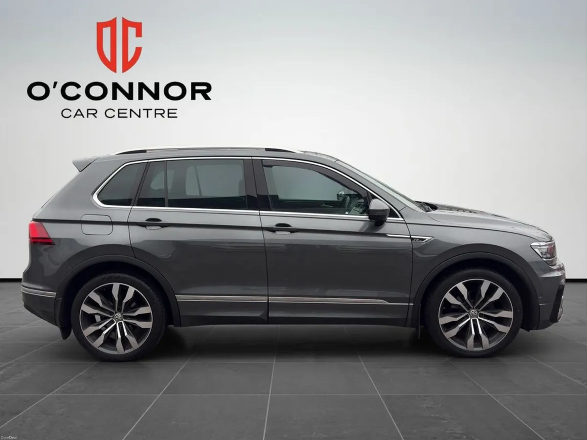Volkswagen Tiguan "Sporty style, all-weather grip - Image 2