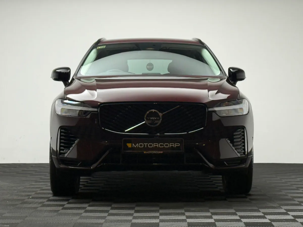 Volvo XC60 PLUS PRO T6 PHEV AWD AUTO *NEW MODEL* - Image 2