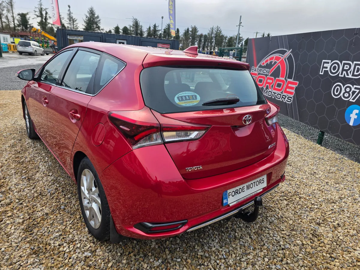 Toyota Auris 2017 - Image 3