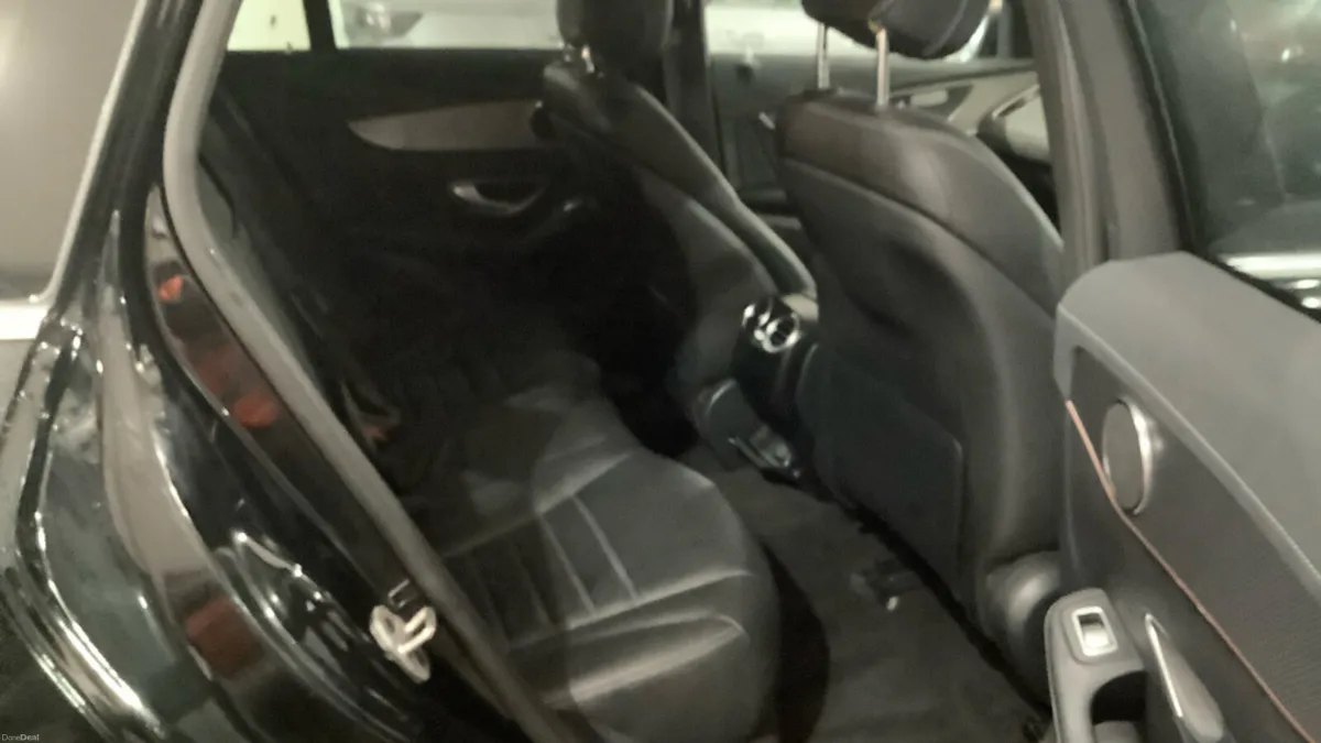 MERCEDES-BENZ EQC 400 AMG LINE PREMIUM 4MATIC - Image 4