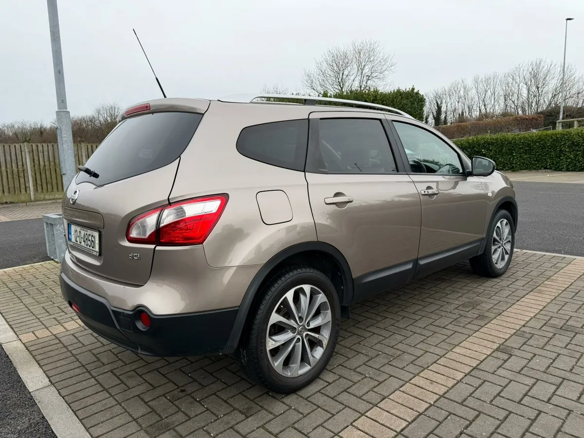 2012 Nissan Qashqai+2 1.5DCi Tekna (Glass Roof) - Image 2