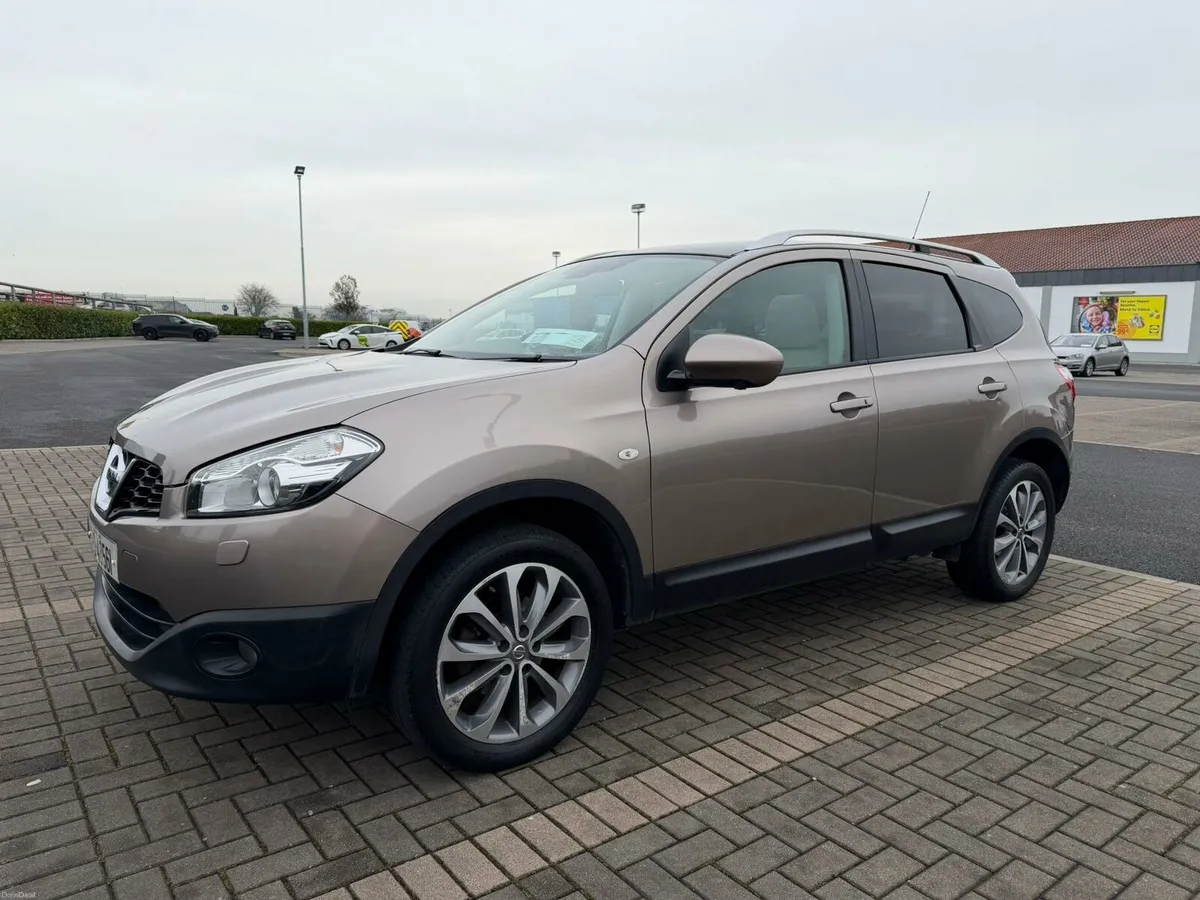 2012 Nissan Qashqai+2 1.5DCi Tekna (Glass Roof) - Image 4