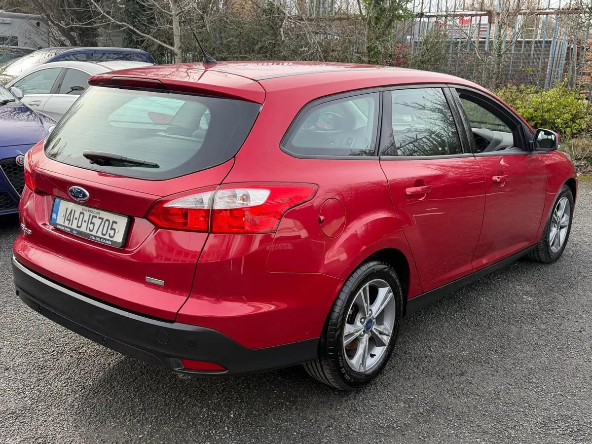 2014 FORD FOCUS // ONLY 80,000km NCT AND TAX - Image 2