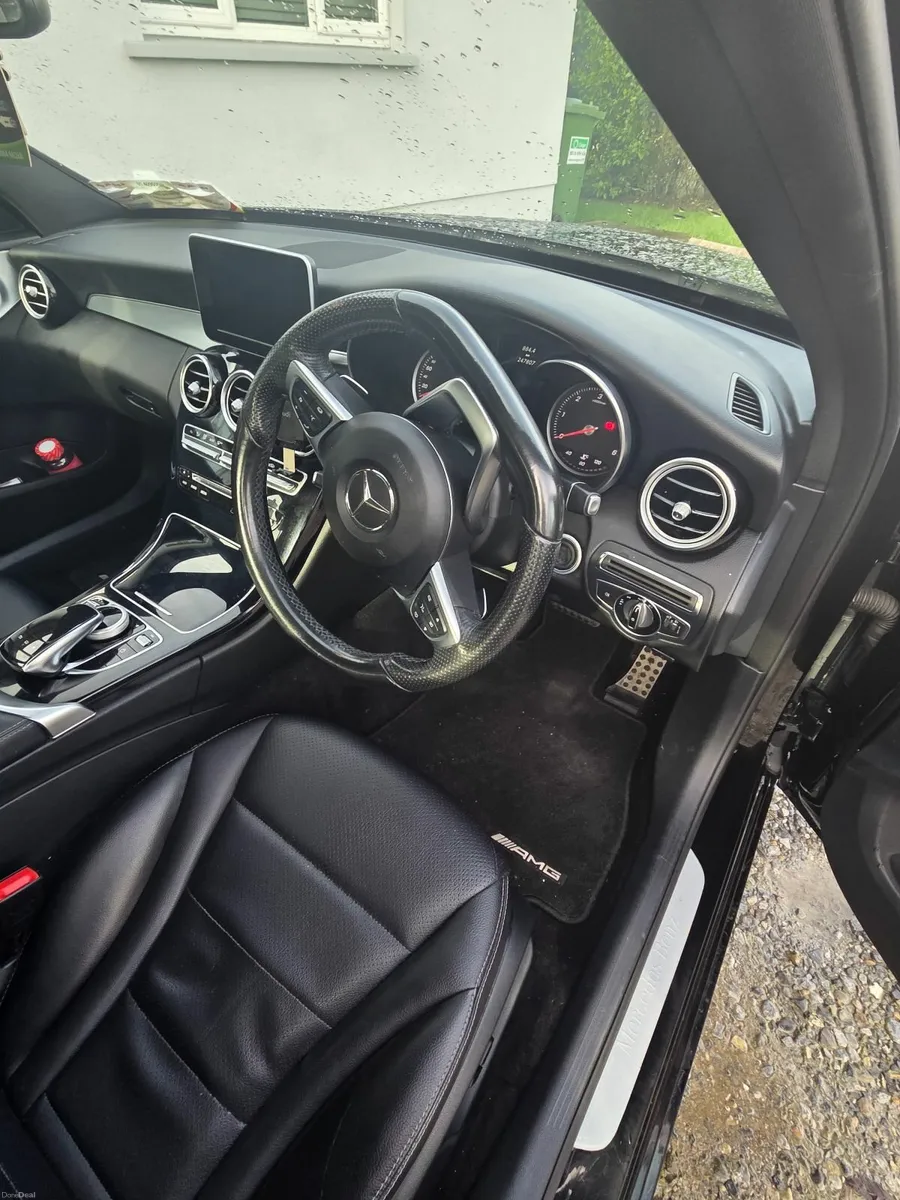 Mercedes-Benz C-Class 2017 - Image 3
