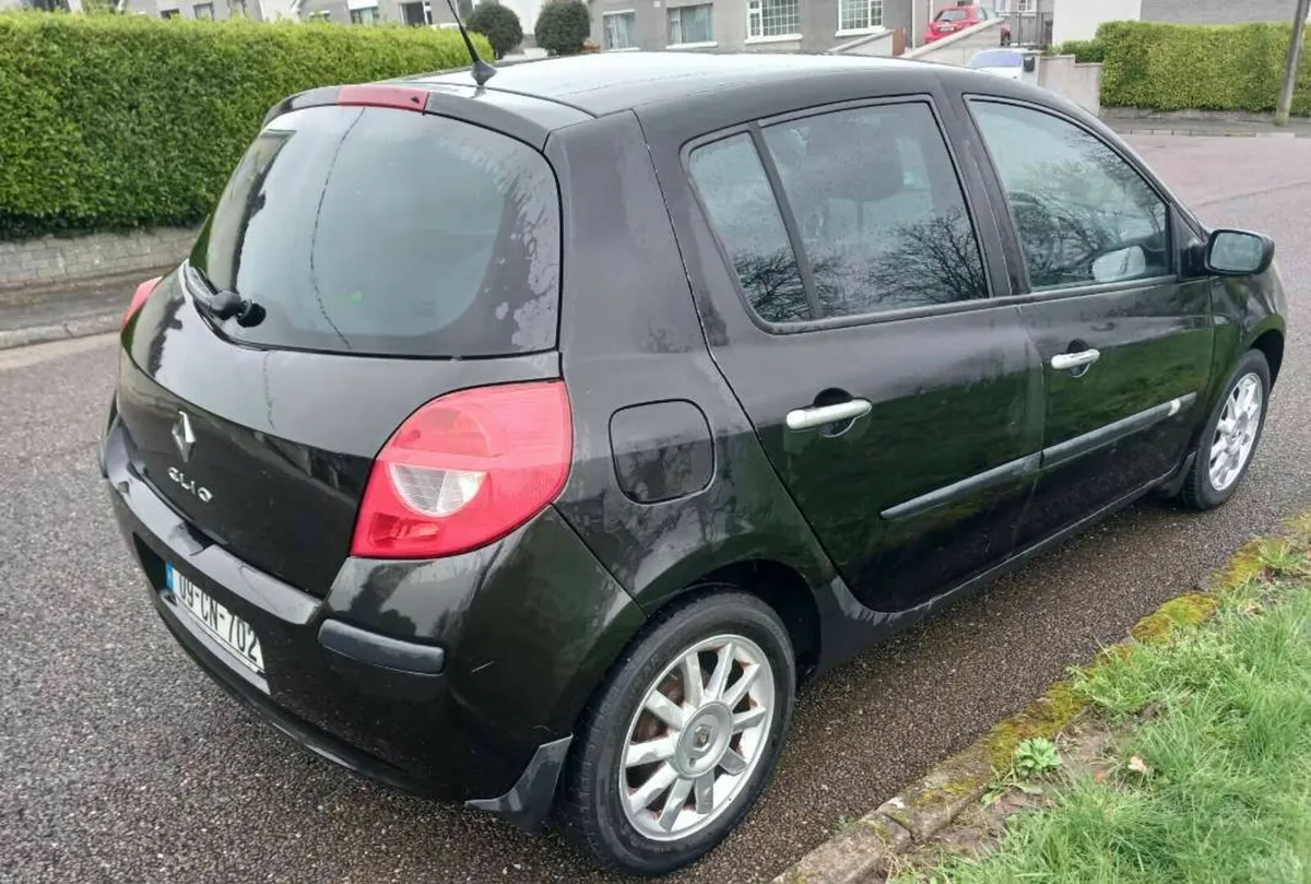 2009 Renault Clio nct and tax - Image 3
