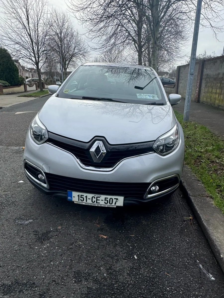 Renault Captur - Image 1