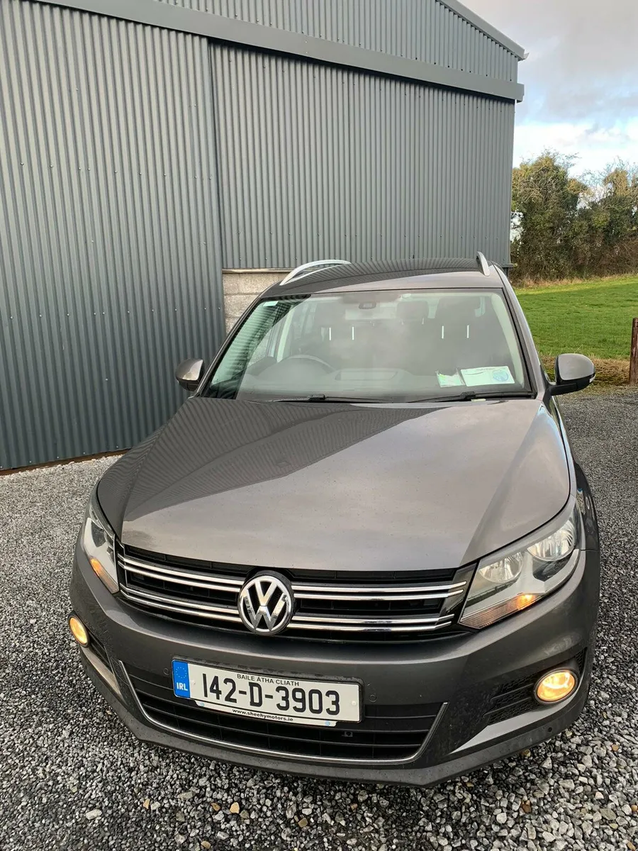 Volkswagen Tiguan 2014 Full Service History - Image 2
