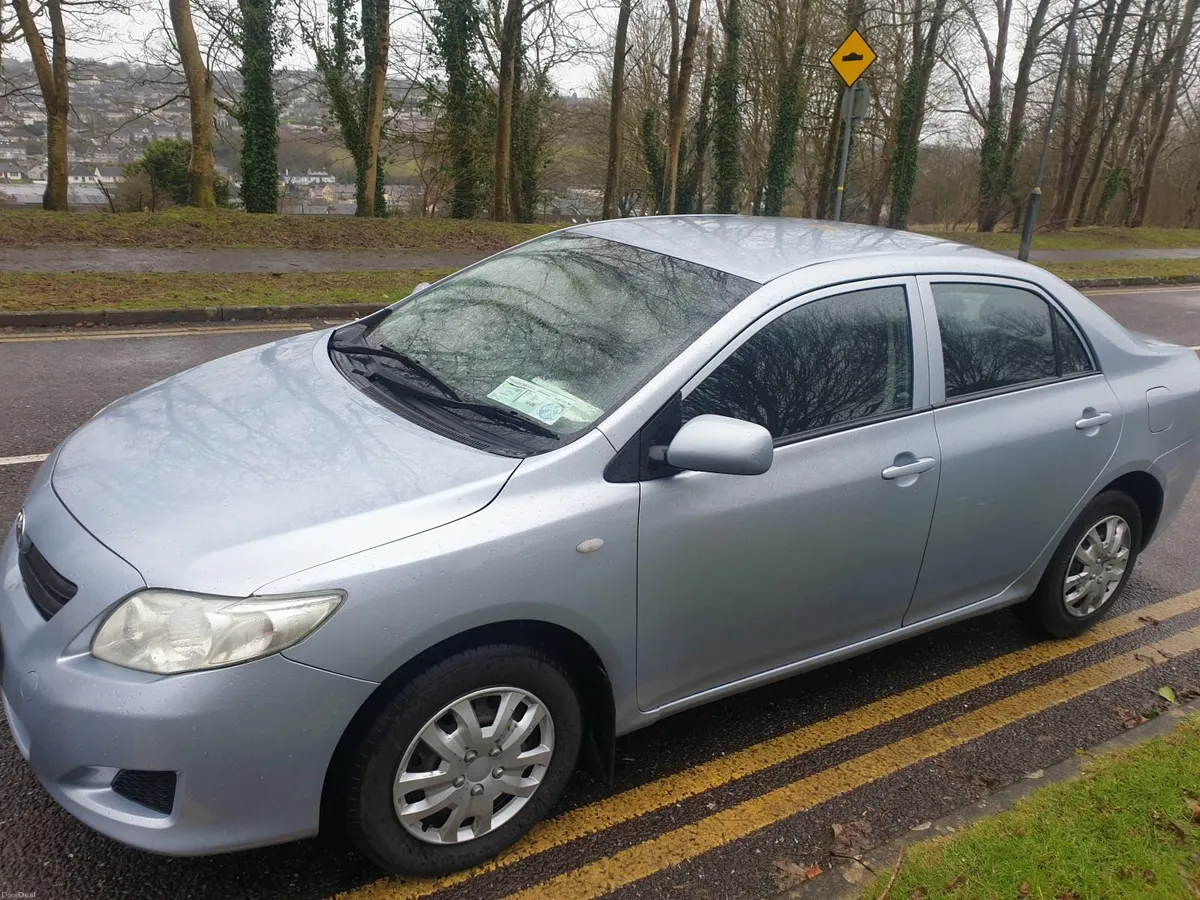 Toyota Corolla 2010 - Image 3