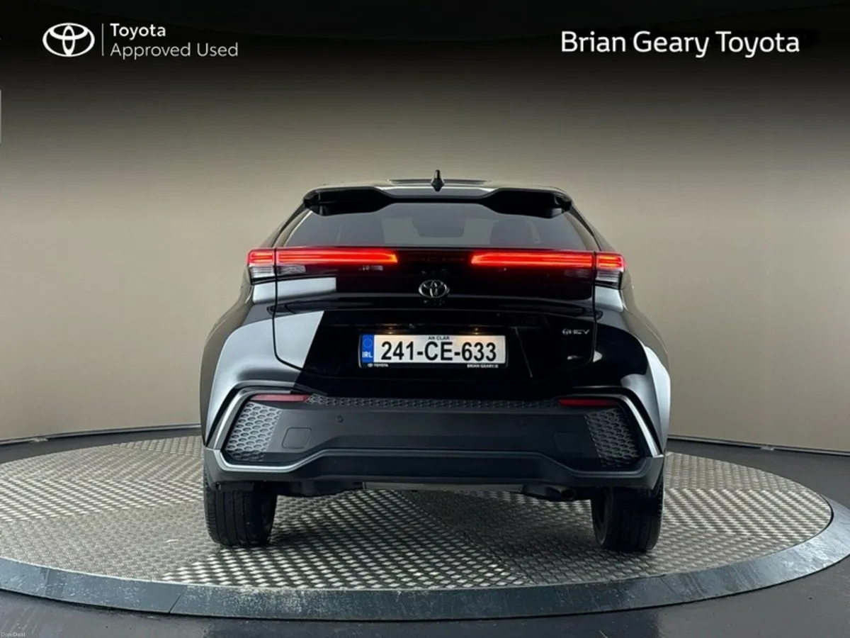 Toyota C-HR 2.0 HYBRID PREMIERE EDITION - Image 4