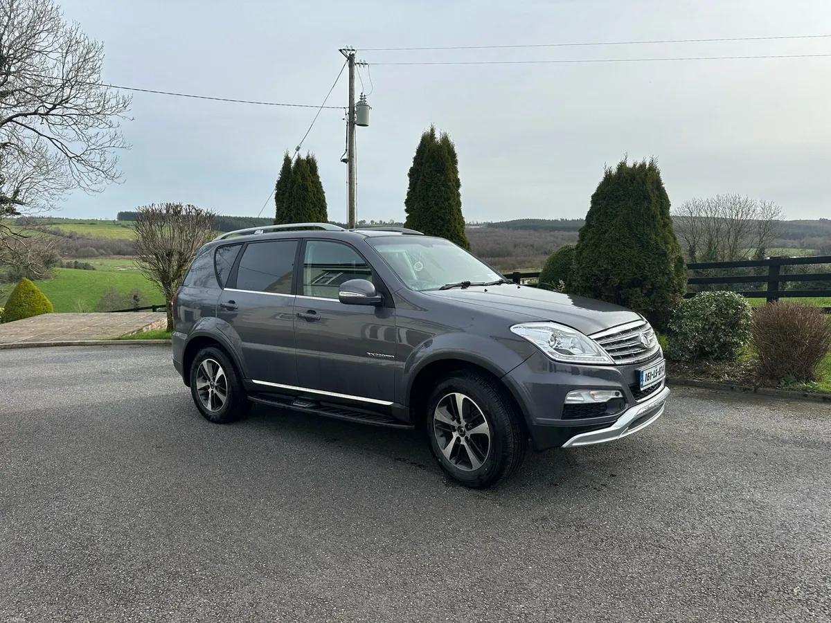 Crewcab tested. Only 138k kms - Image 1