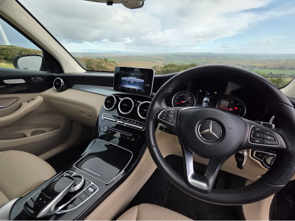 Mercedes-Benz GL-Class 220 D 4MATIC 5DR AUTO - Image 2