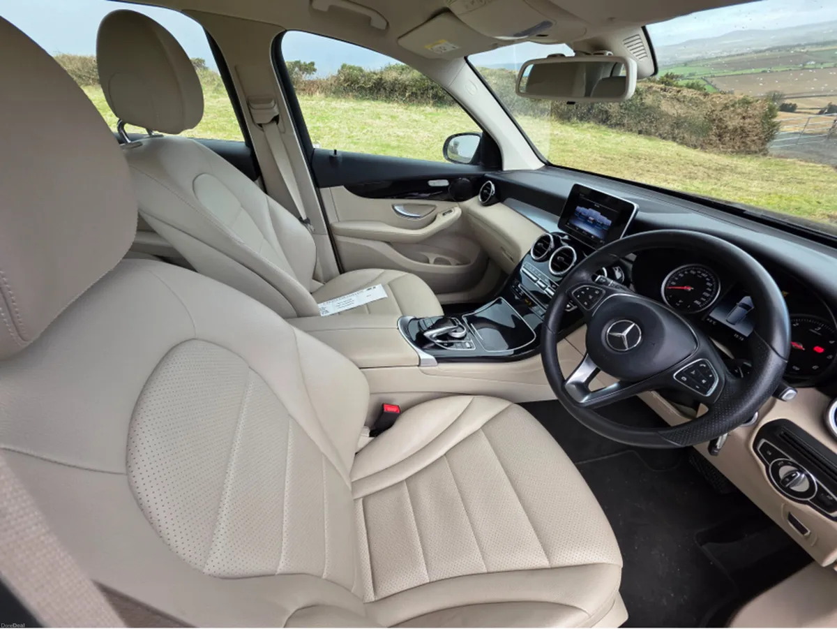 Mercedes-Benz GL-Class 220 D 4MATIC 5DR AUTO - Image 4