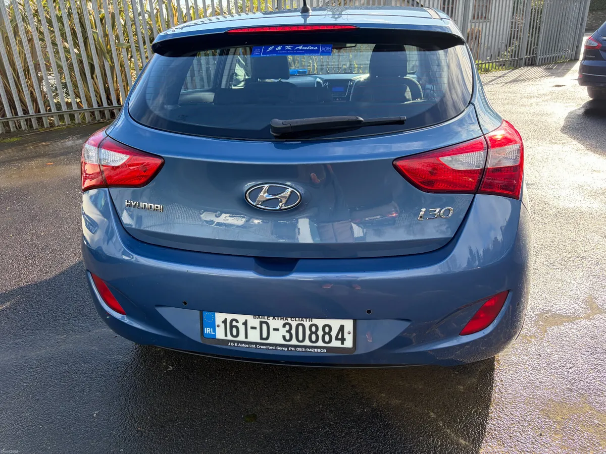 Hyundai i30 2016, 1.6 Diesel Deluxe - Image 2