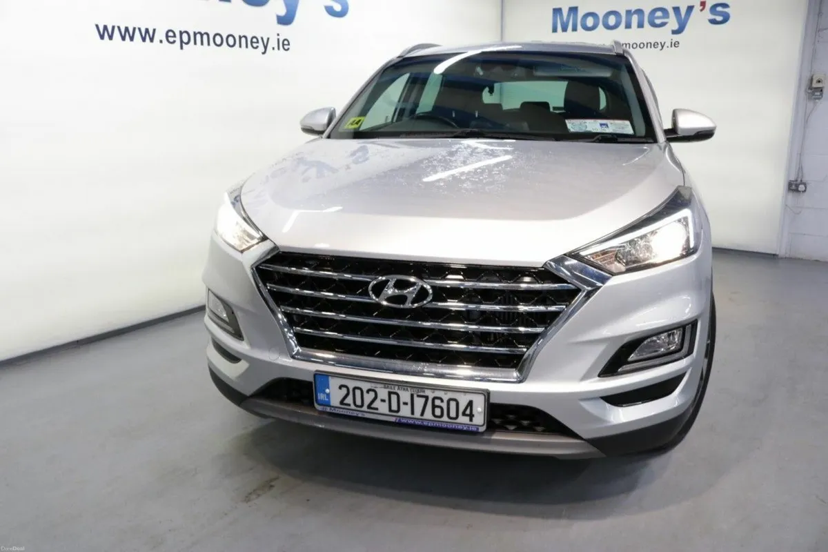 Hyundai Tucson EXECUTIVE PLUS 1.6L DIESEL SUV - Image 2
