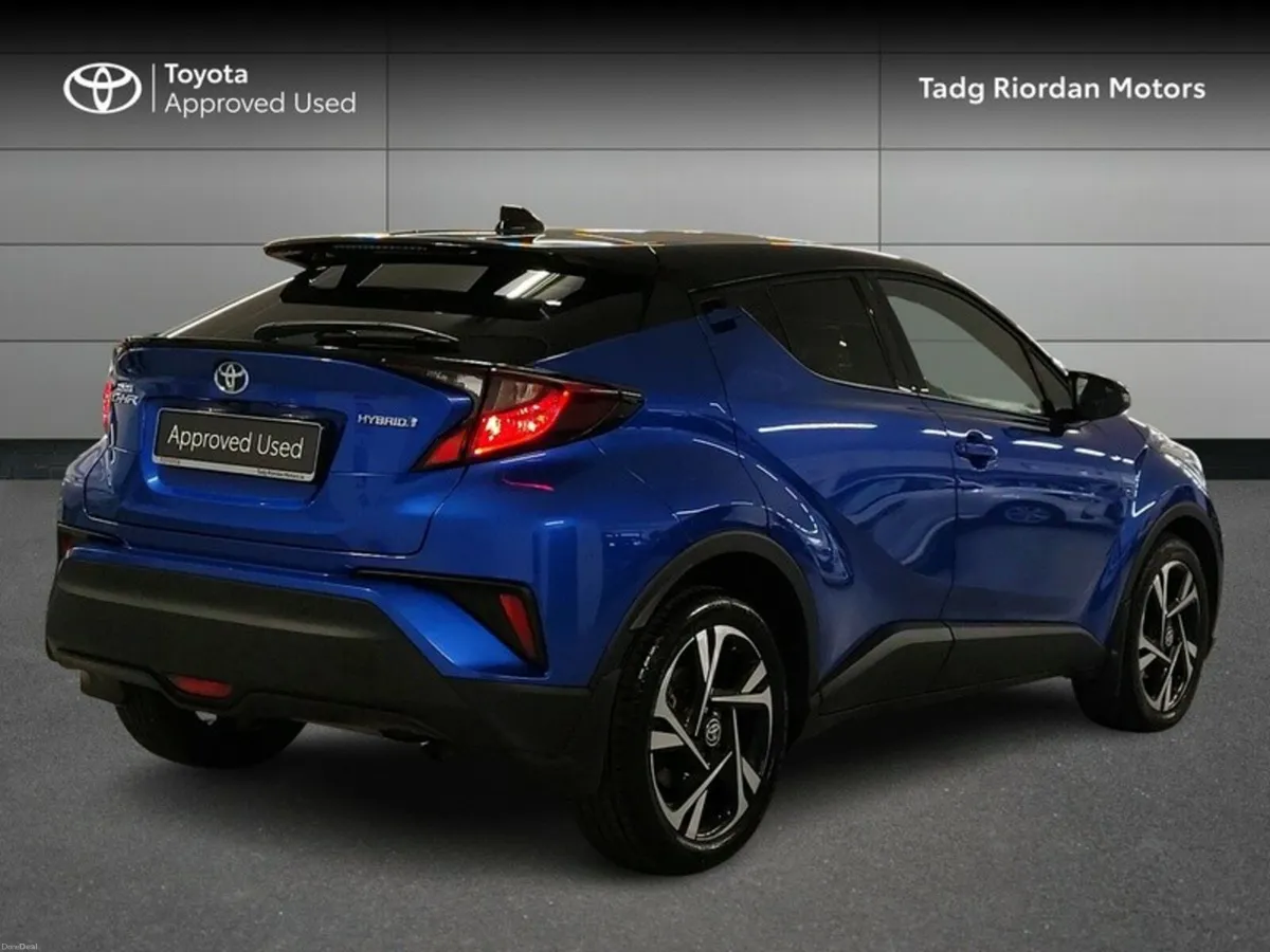 Toyota C-HR SPORT BI-TONE 1.8 - Image 2