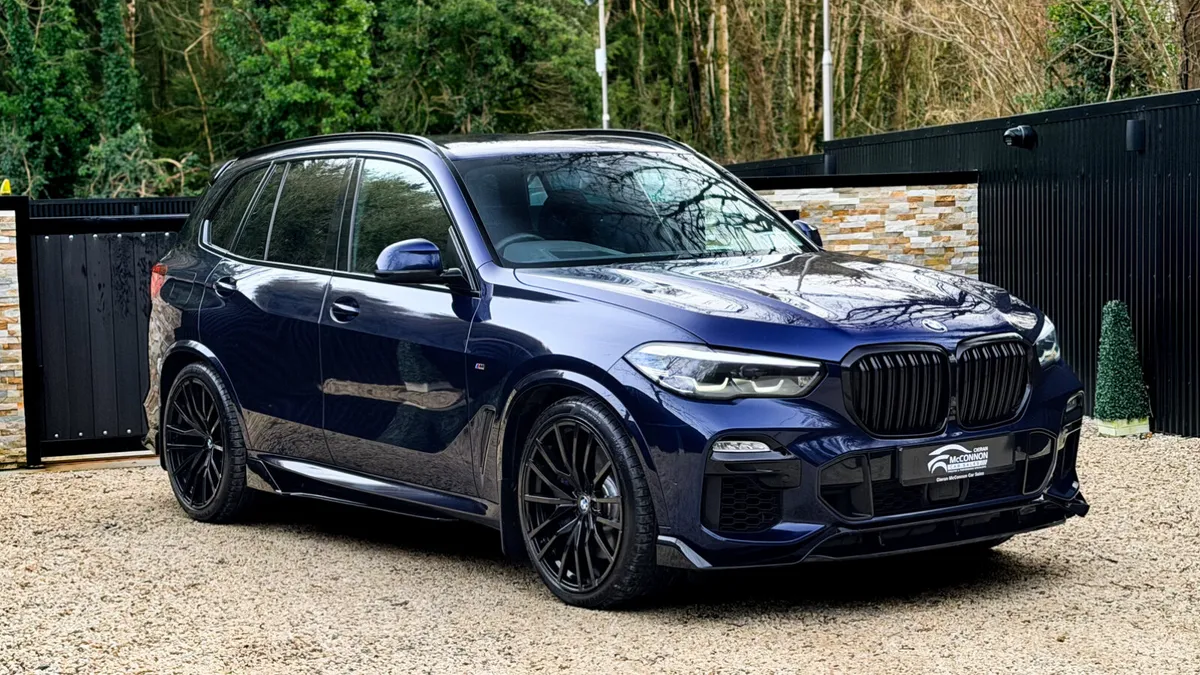 2021 (211)  BMW X5 45e M Sport Pro 390bhp - Image 1