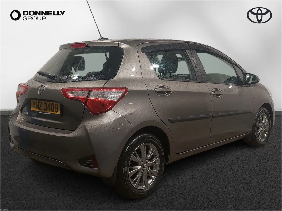 Toyota Yaris Hatchback Icon - Image 4